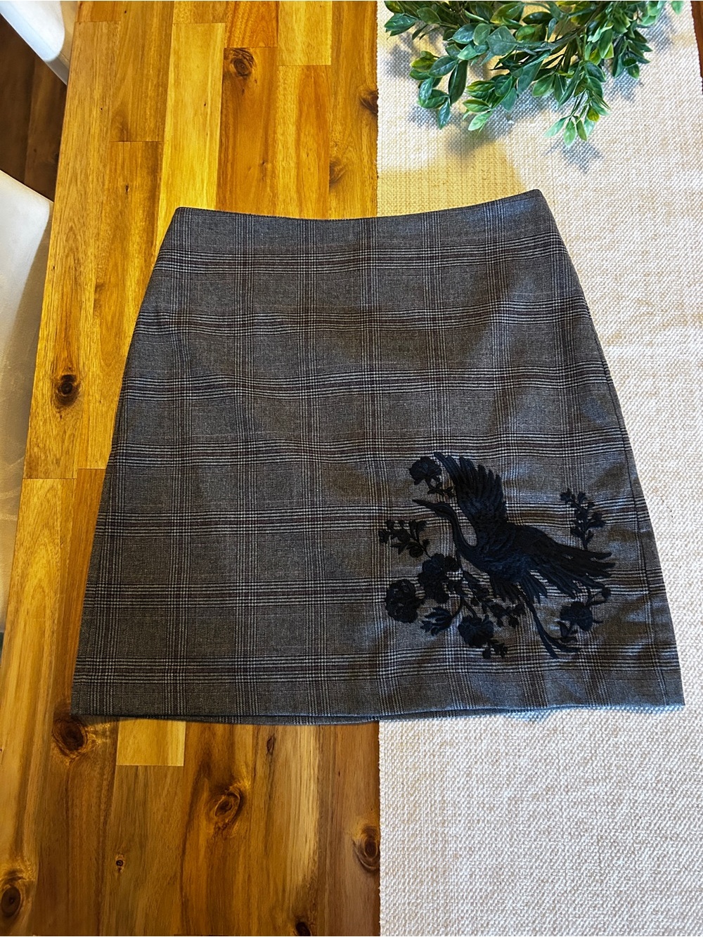 LOFT gray glen check skirt Plaid pencil Mini Skirt with Black Embroidered Bird